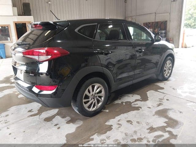 2018 HYUNDAI TUCSON SE 4