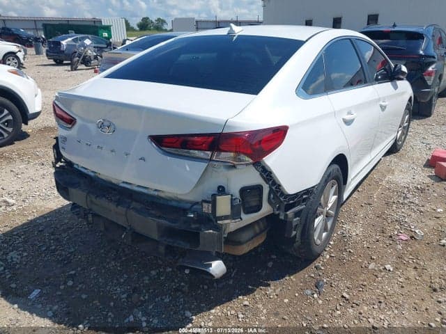 2018 HYUNDAI SONATA SE 4