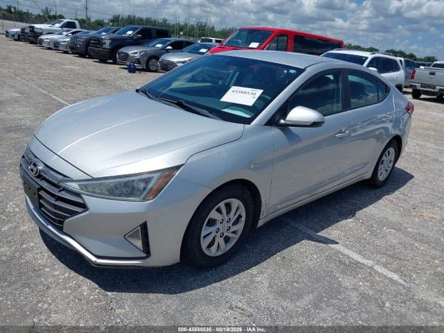 2019 HYUNDAI ELANTRA SE 2