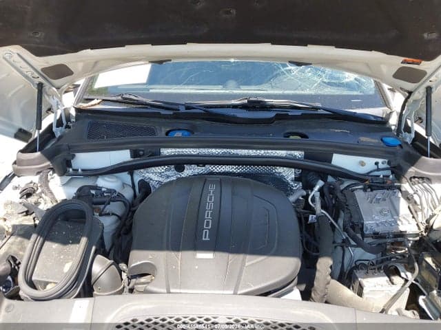 2019 PORSCHE MACAN 10
