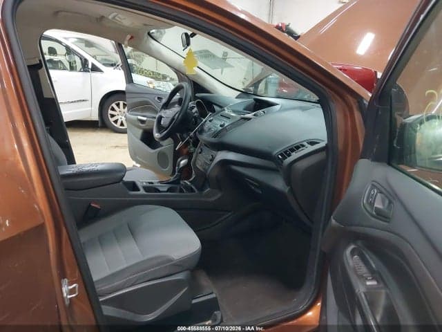 2017 FORD ESCAPE S 5