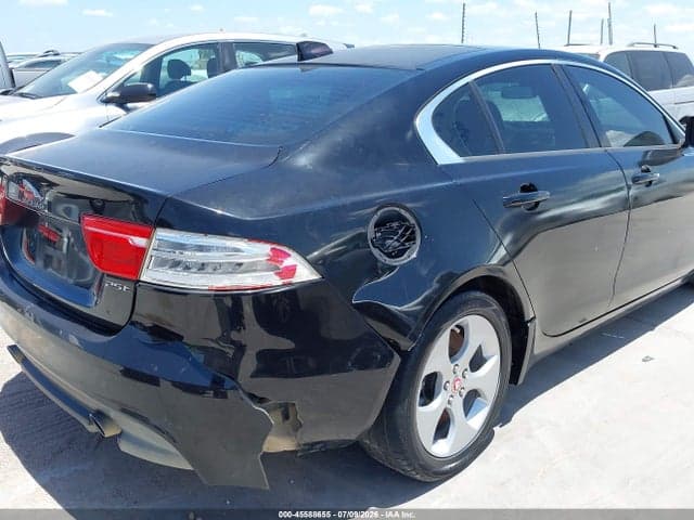 2017 JAGUAR XE 25T 6