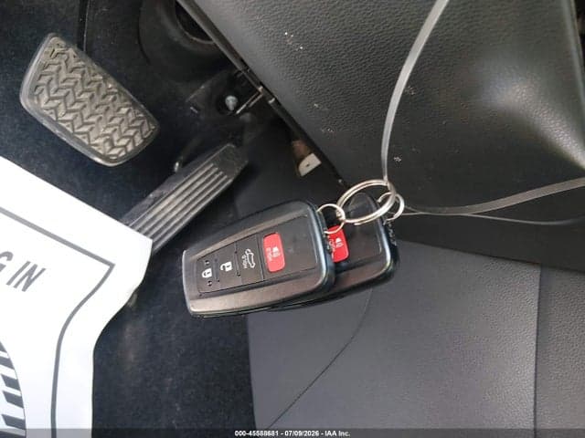 2019 TOYOTA RAV4 XLE PREMIUM 11