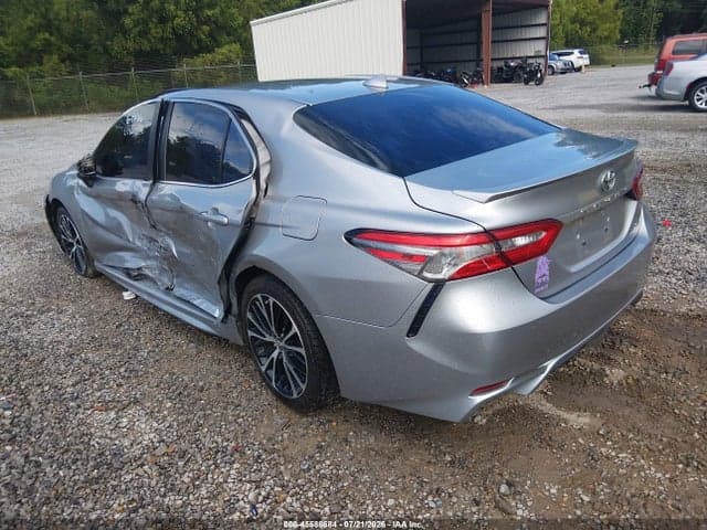2019 TOYOTA CAMRY SE 3