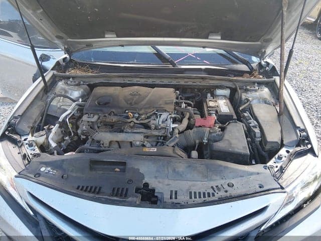 2019 TOYOTA CAMRY SE 10
