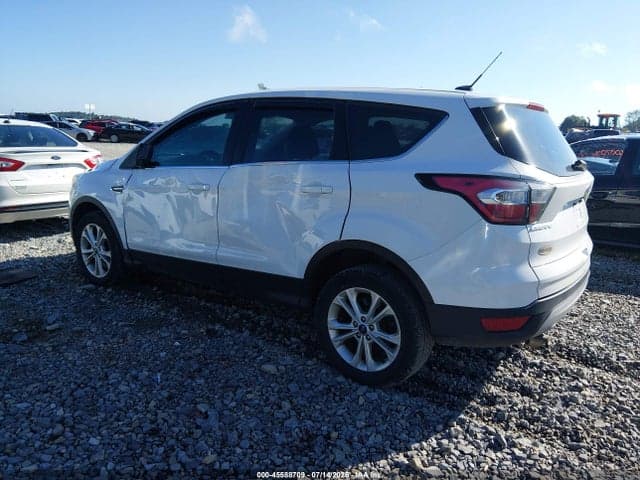 2017 FORD ESCAPE SE 3