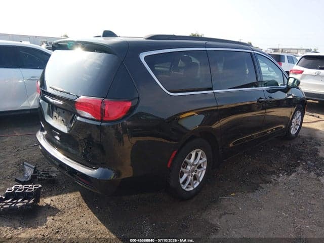 2020 CHRYSLER VOYAGER LXI 4