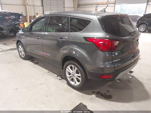 2019 FORD ESCAPE SE 3