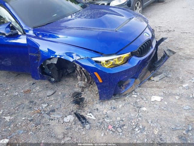 2020 BMW M4 CS 6