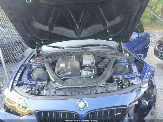 2020 BMW M4 CS 10