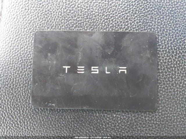 2024 TESLA MODEL Y 10