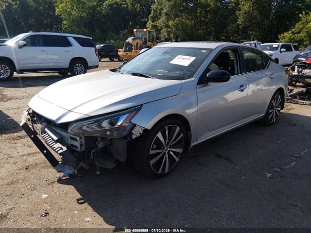 2020 NISSAN ALTIMA SR FWD 2