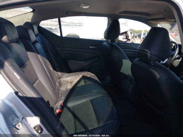 2020 NISSAN ALTIMA SR FWD 8