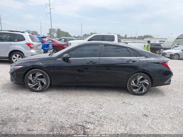2024 HYUNDAI ELANTRA SEL 14