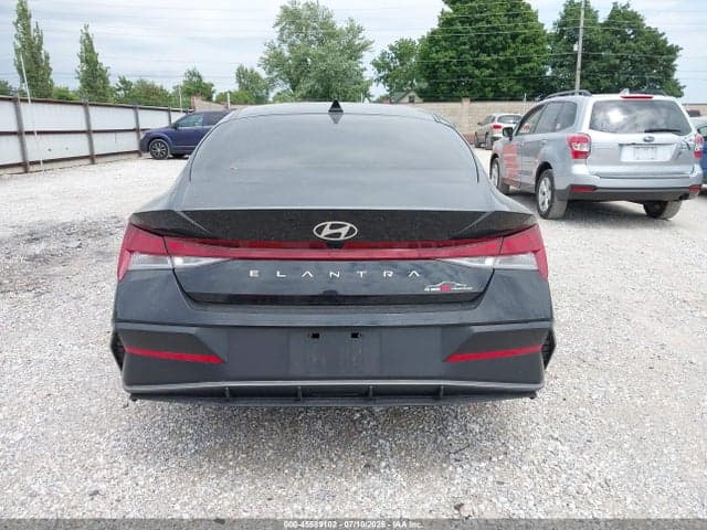 2024 HYUNDAI ELANTRA SEL 16
