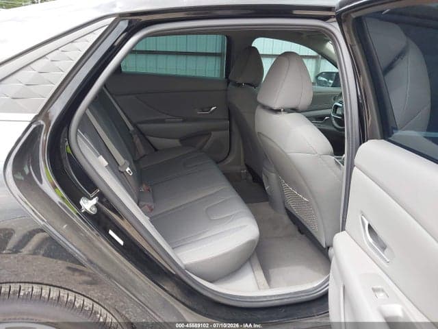 2024 HYUNDAI ELANTRA SEL 8