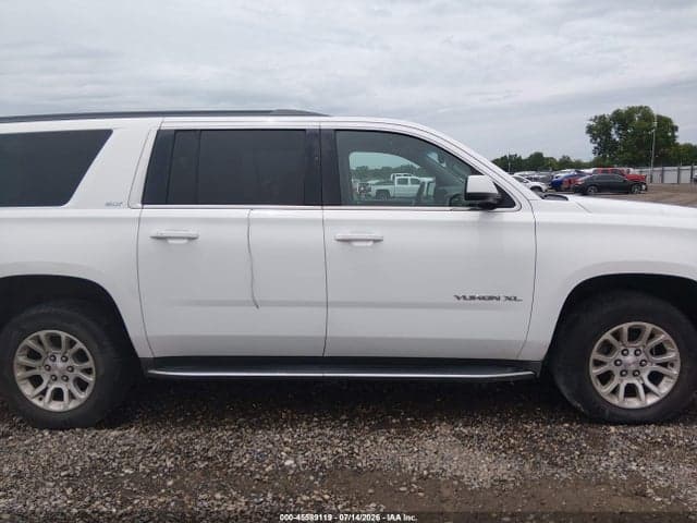 2017 GMC YUKON XL SLT 13
