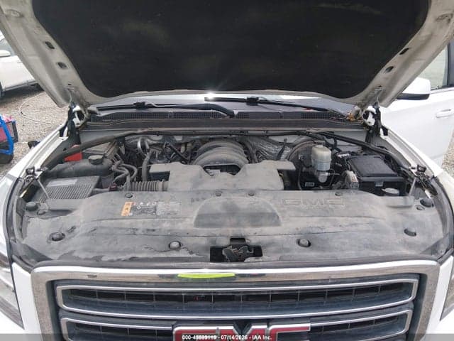 2017 GMC YUKON XL SLT 10