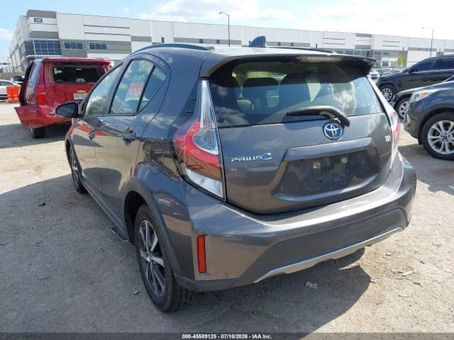 2019 TOYOTA PRIUS C L 3