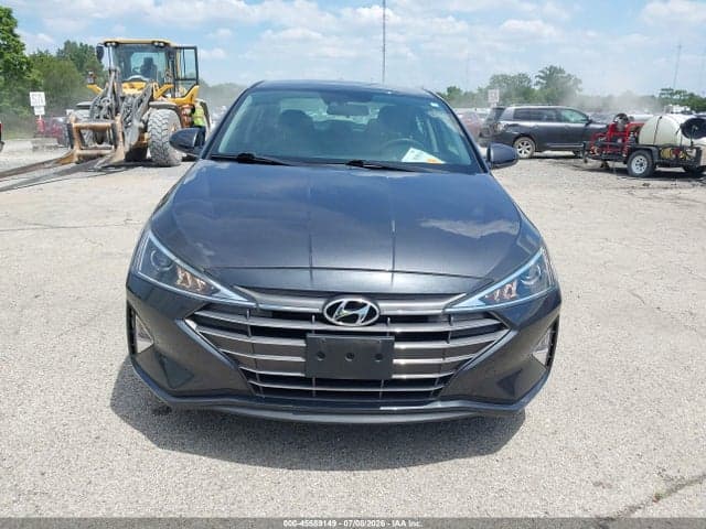 2020 HYUNDAI ELANTRA SE 13