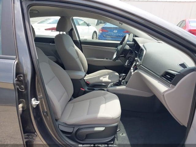 2020 HYUNDAI ELANTRA SE 5