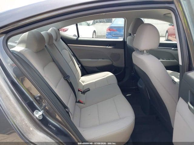 2020 HYUNDAI ELANTRA SE 8