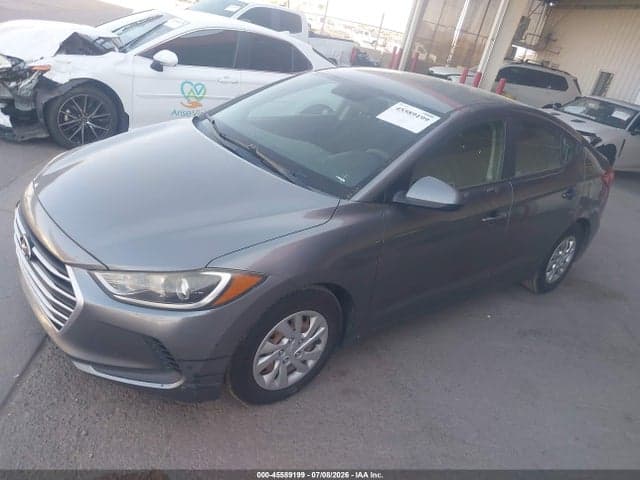 2018 HYUNDAI ELANTRA SE 2