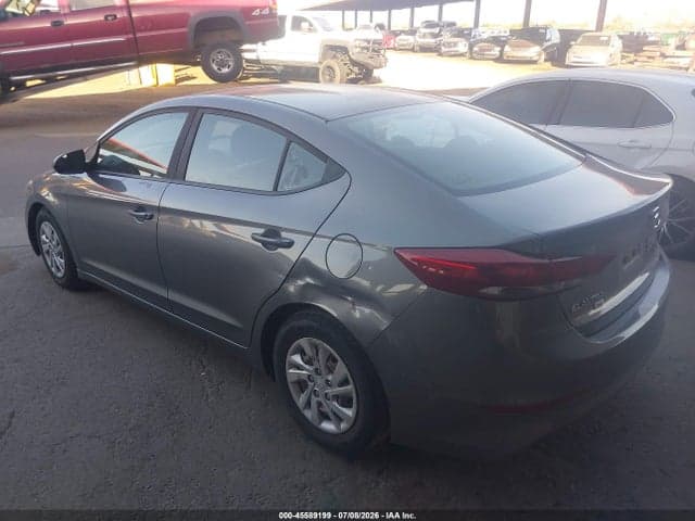 2018 HYUNDAI ELANTRA SE 3