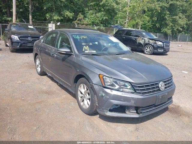 2017 VOLKSWAGEN PASSAT 1.8T S