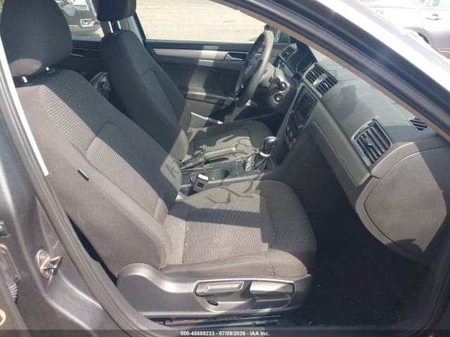 2017 VOLKSWAGEN PASSAT 1.8T S 5