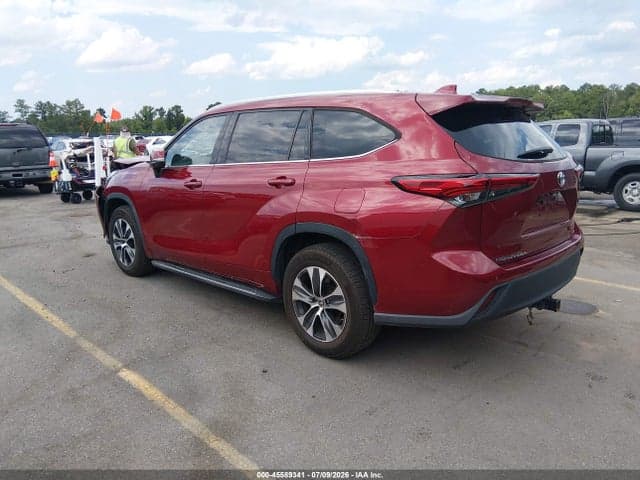 2020 TOYOTA HIGHLANDER XLE 3