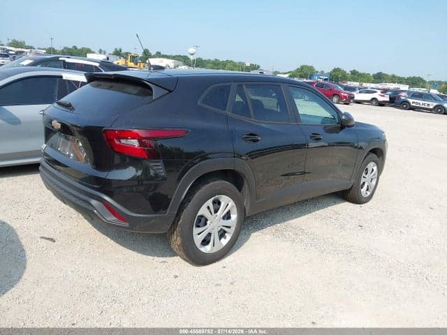 2026 CHEVROLET TRAX FWD LS 4