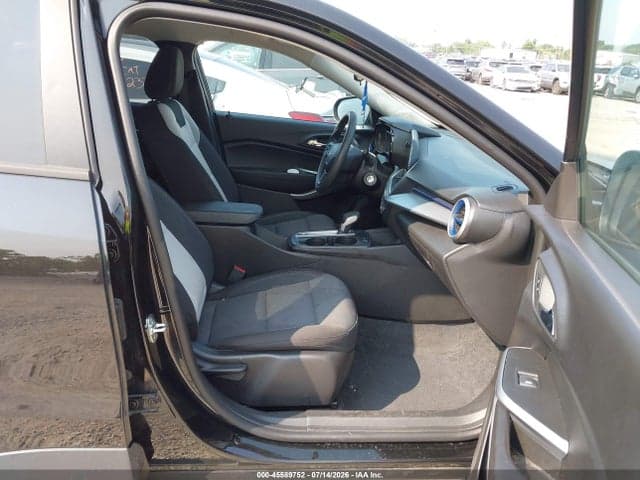 2026 CHEVROLET TRAX FWD LS 5
