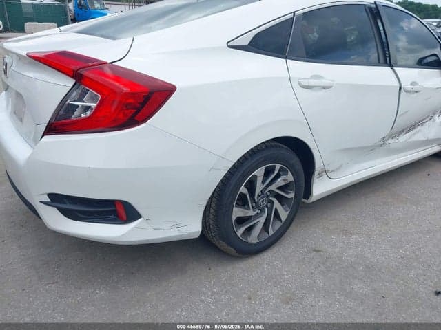 2017 HONDA CIVIC EX 18