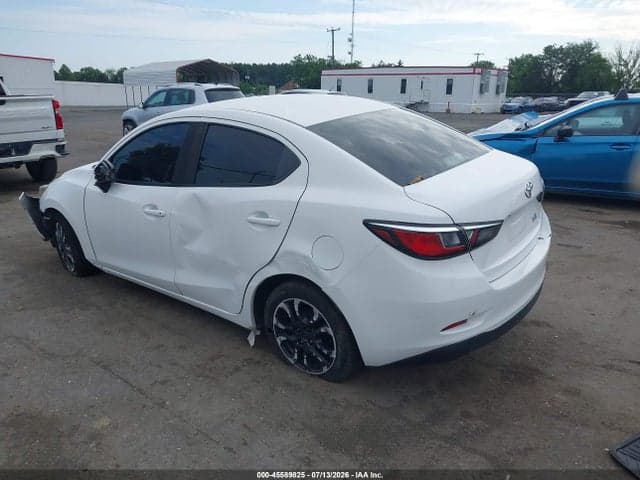 2017 TOYOTA YARIS IA 3