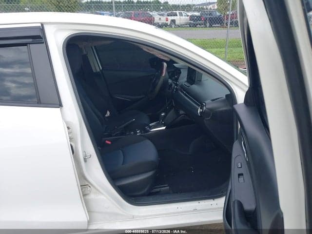 2017 TOYOTA YARIS IA 5