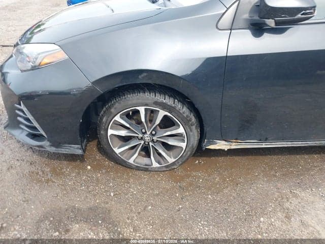 2017 TOYOTA COROLLA SE 6