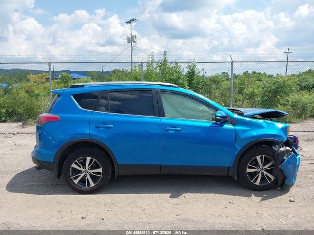 2018 TOYOTA RAV4 XLE 13
