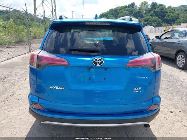 2018 TOYOTA RAV4 XLE 16