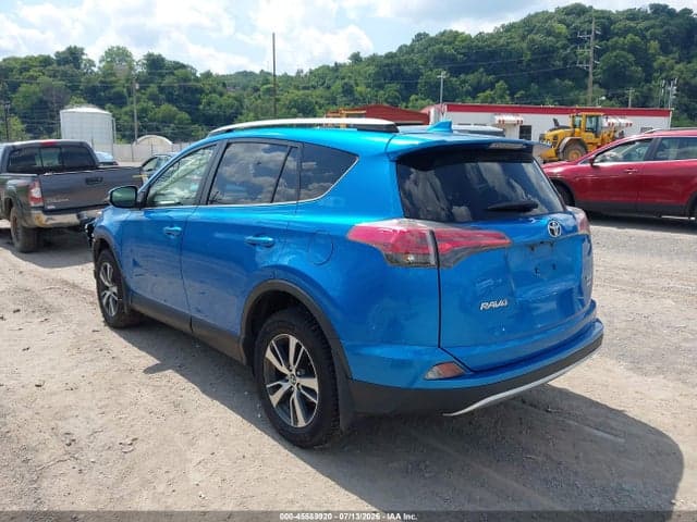2018 TOYOTA RAV4 XLE 3