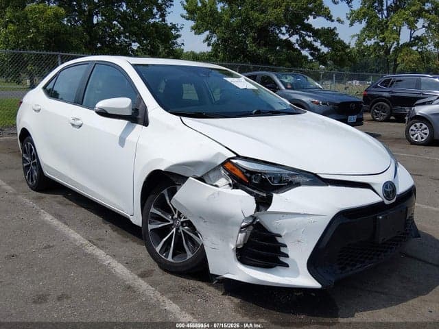2019 TOYOTA COROLLA SE 1