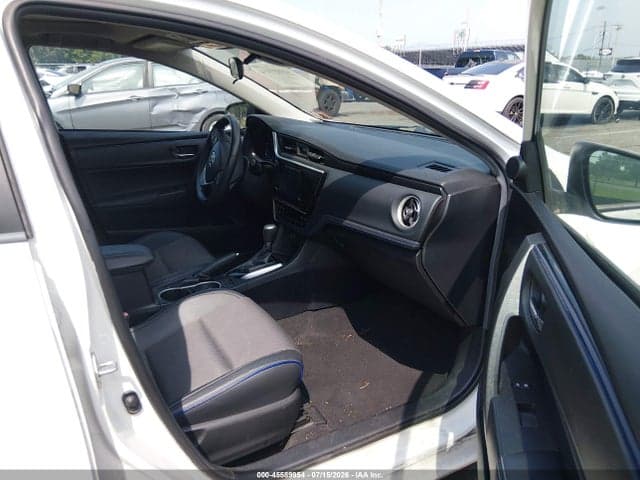 2019 TOYOTA COROLLA SE 5