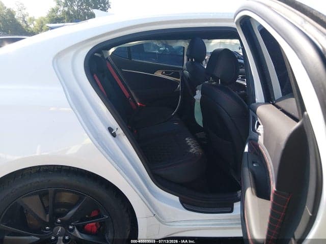2022 GENESIS G70 3.3T AWD 8