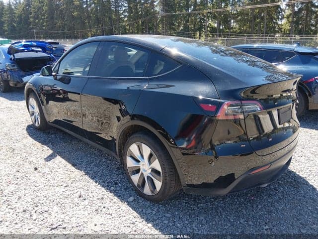 2022 TESLA MODEL Y LONG RANGE DUAL MOTOR ALL-WHEEL DRIVE 3