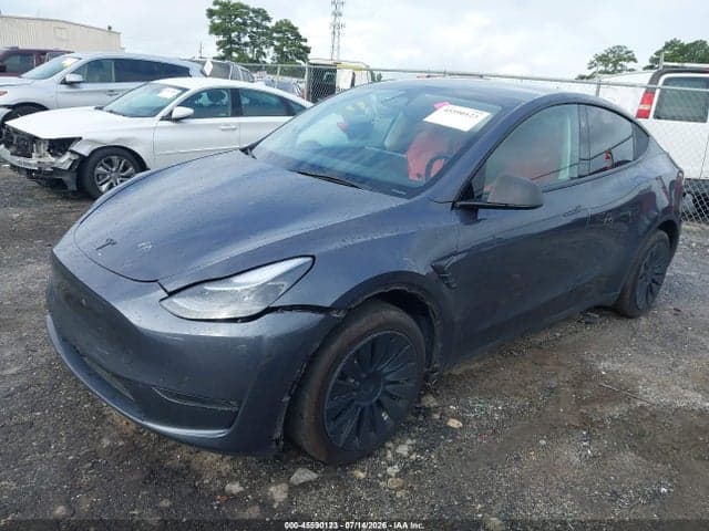 2023 TESLA MODEL Y RWD 2