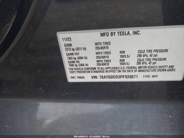 2023 TESLA MODEL Y RWD 9