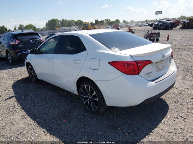 2017 TOYOTA COROLLA SE 3