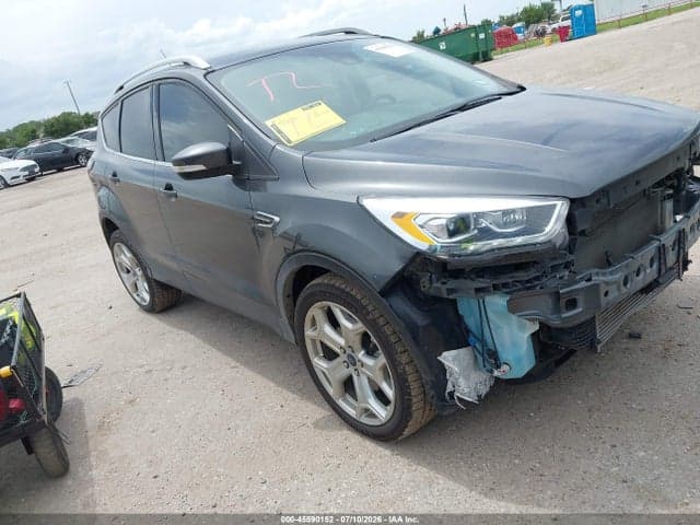 2018 FORD ESCAPE TITANIUM 1