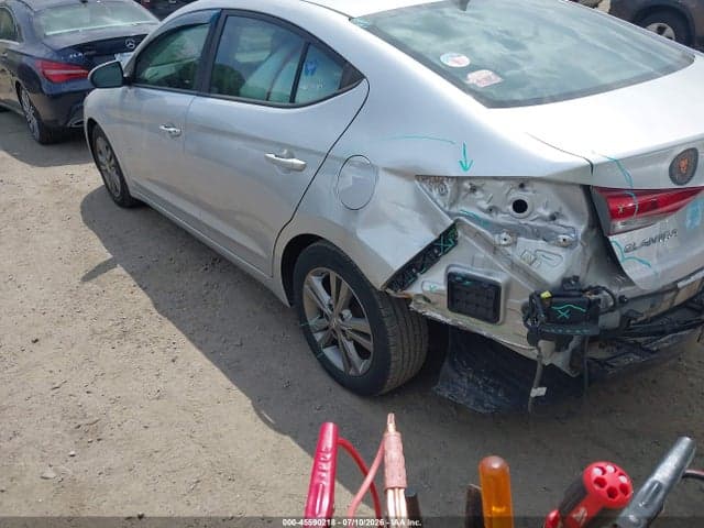 2017 HYUNDAI ELANTRA SE 3