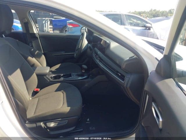 2026 KIA K4 LX 5